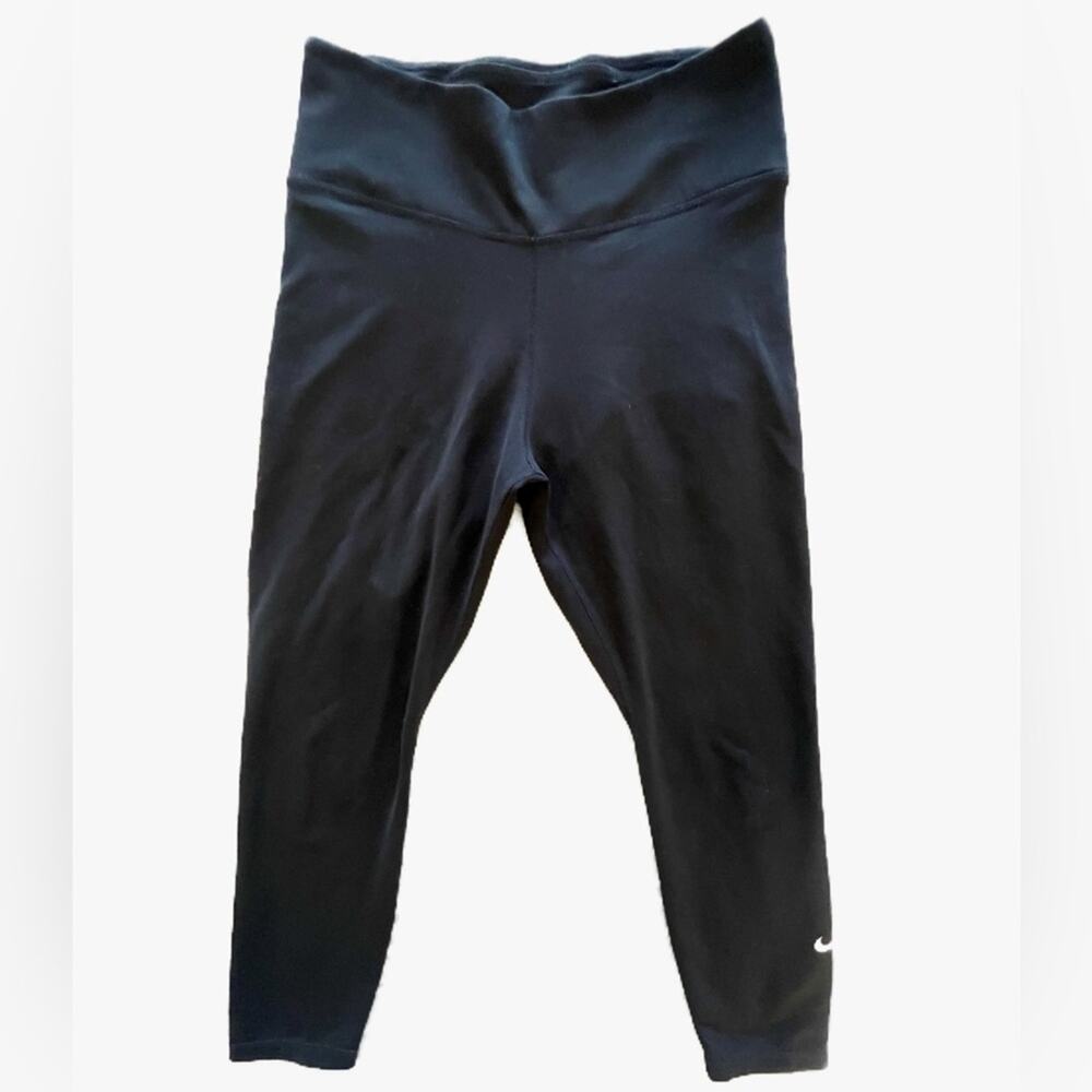 Nike Dri-Fit Black Cropped Legging Size Small GUC